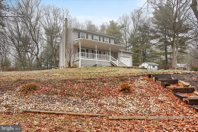 230 WOODRIDGE CIR, Shermans Dale, PA 17090