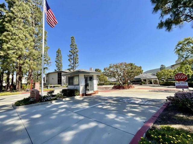 1560 Circa Del Lago D201, San Marcos, CA 92078