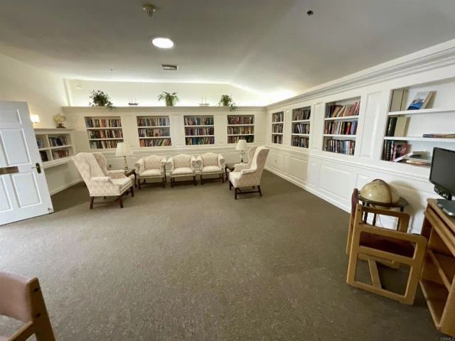 1560 Circa Del Lago D201, San Marcos, CA 92078