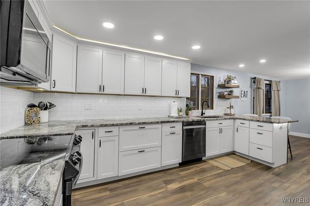 6662 Sheetram Road, Pendleton, NY 14094