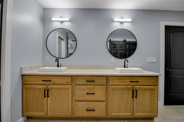 6662 Sheetram Road, Pendleton, NY 14094