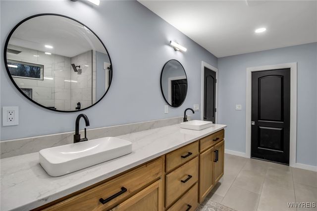 6662 Sheetram Road, Pendleton, NY 14094