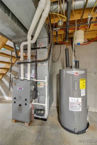 6662 Sheetram Road, Pendleton, NY 14094