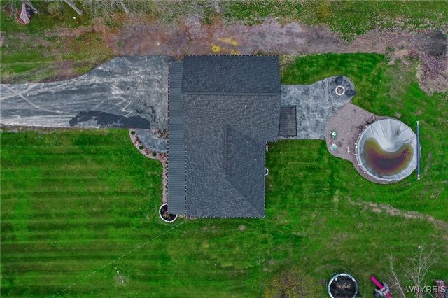 6662 Sheetram Road, Pendleton, NY 14094