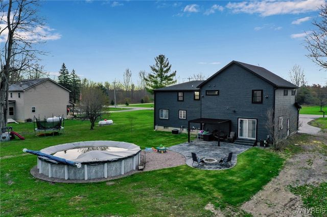 6662 Sheetram Road, Pendleton, NY 14094