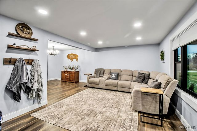 6662 Sheetram Road, Pendleton, NY 14094