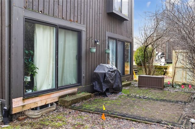 238 Falkirk Court, Kalamazoo, MI 49006