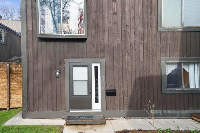 238 Falkirk Court, Kalamazoo, MI 49006