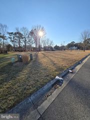 4 JORDYN CT, Ocean View, DE 19970