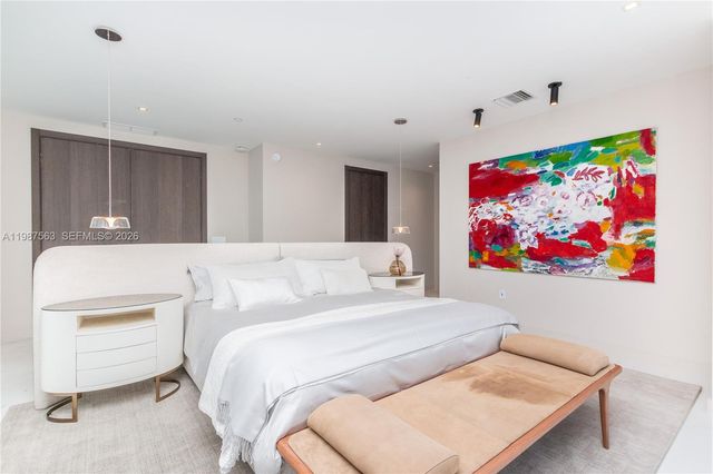 851 NE 1st Avenue PH 4611, Miami, FL 33132