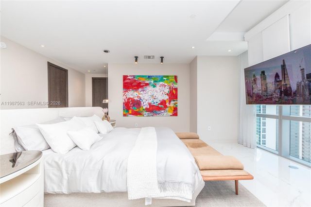851 NE 1st Avenue PH 4611, Miami, FL 33132