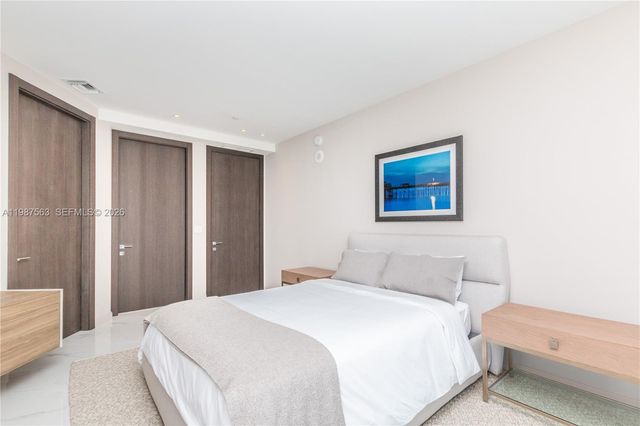 851 NE 1st Avenue PH 4611, Miami, FL 33132