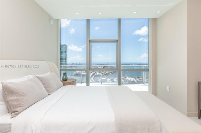 851 NE 1st Avenue PH 4611, Miami, FL 33132