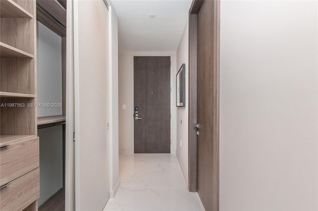 851 NE 1st Avenue PH 4611, Miami, FL 33132