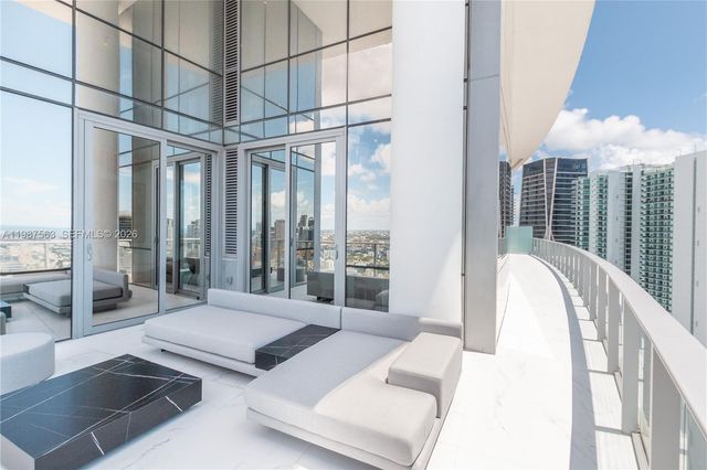 851 NE 1st Avenue PH 4611, Miami, FL 33132