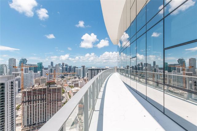 851 NE 1st Avenue PH 4611, Miami, FL 33132