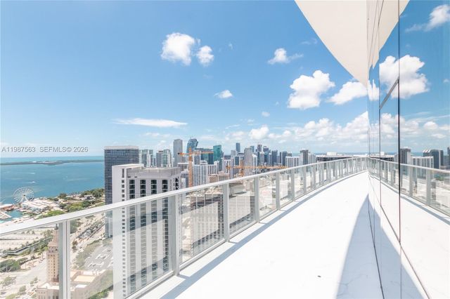 851 NE 1st Avenue PH 4611, Miami, FL 33132