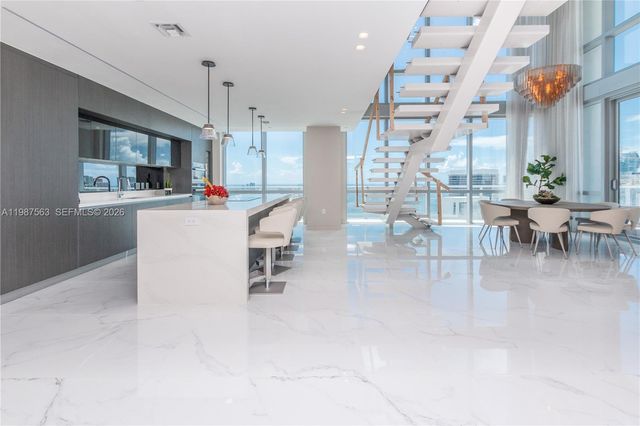 851 NE 1st Avenue PH 4611, Miami, FL 33132