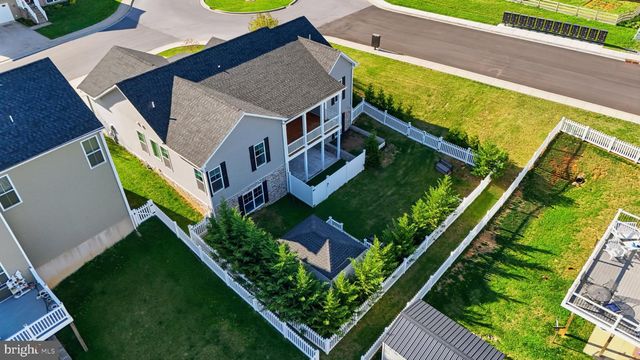 210 AYLESBURY LN, Martinsburg, WV 25403