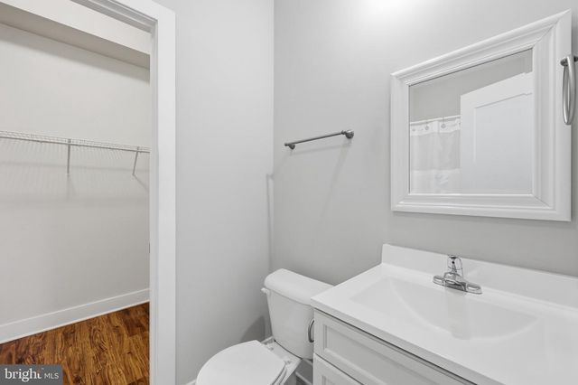 210 AYLESBURY LN, Martinsburg, WV 25403