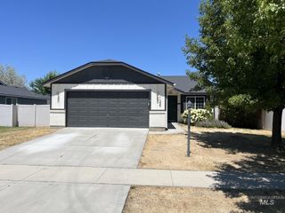 11223 W Silver River Loop, Nampa, ID 83686