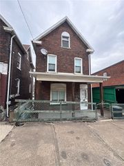 1601 Wolfe Ave, N Braddock, PA 15104