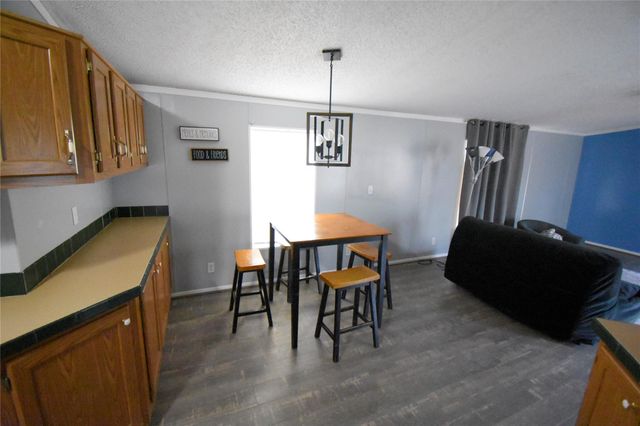 2 Lake View Lane, Huntsville, TX 77340