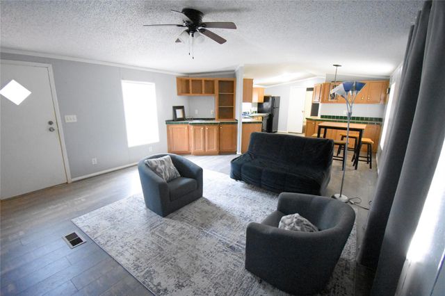 2 Lake View Lane, Huntsville, TX 77340