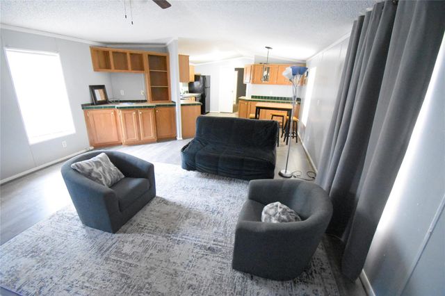 2 Lake View Lane, Huntsville, TX 77340