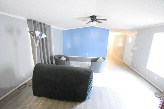 2 Lake View Lane, Huntsville, TX 77340