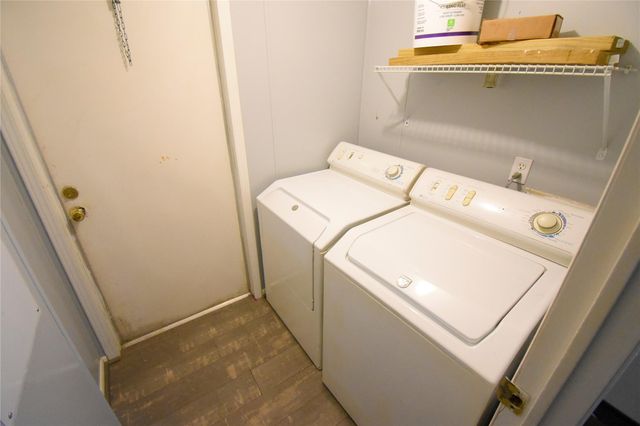 2 Lake View Lane, Huntsville, TX 77340