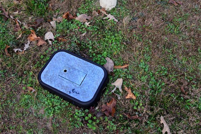 2 Lake View Lane, Huntsville, TX 77340