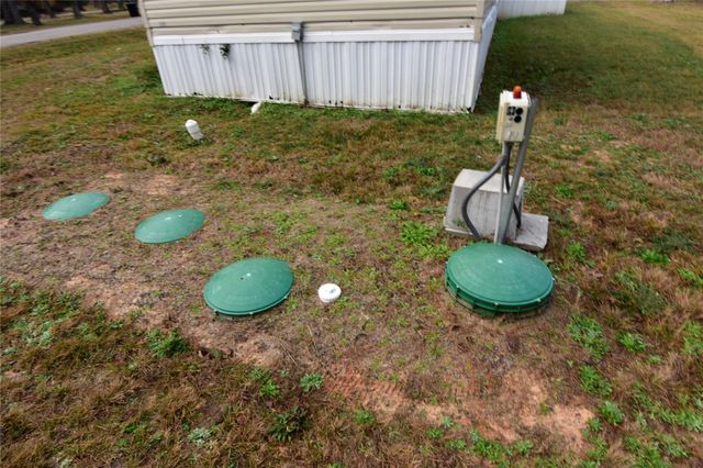 2 Lake View Lane, Huntsville, TX 77340