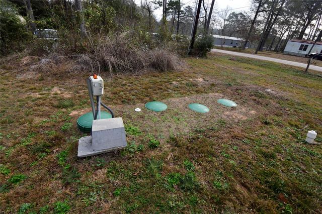 2 Lake View Lane, Huntsville, TX 77340