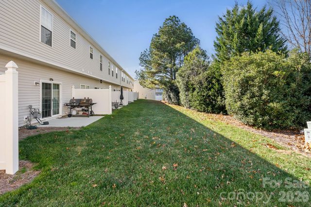 2737 Mill Valley Court, Matthews, NC 28105