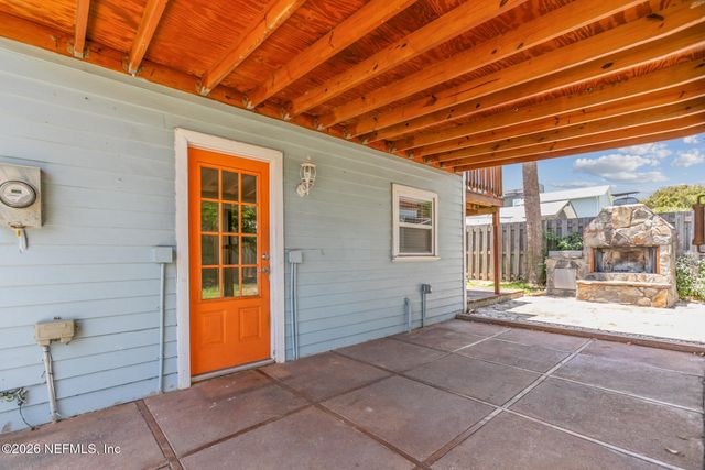 1318 6TH Street S, Jacksonville Beach, FL 32250