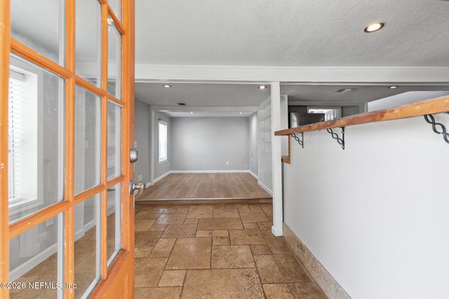 1318 6TH Street S, Jacksonville Beach, FL 32250