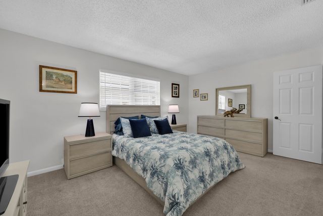9791 SE Little Club Way N, Jupiter, FL 33469