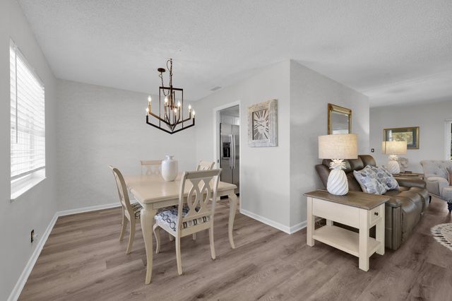 9791 SE Little Club Way N, Jupiter, FL 33469