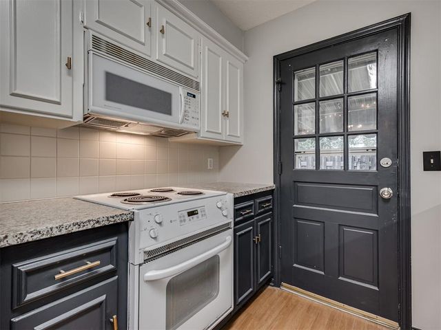3039 W Wilshire Boulevard, Oklahoma City, OK 73116
