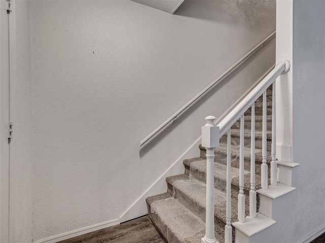 3039 W Wilshire Boulevard, Oklahoma City, OK 73116