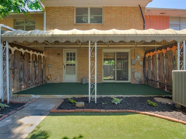 3039 W Wilshire Boulevard, Oklahoma City, OK 73116