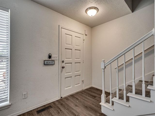 3039 W Wilshire Boulevard, Oklahoma City, OK 73116