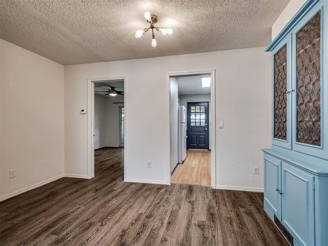 3039 W Wilshire Boulevard, Oklahoma City, OK 73116