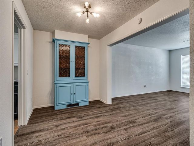 3039 W Wilshire Boulevard, Oklahoma City, OK 73116