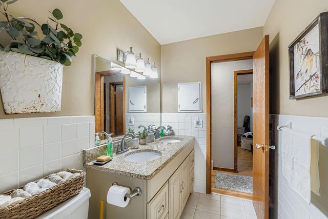 639 7th Street W, Hastings, MN 55033