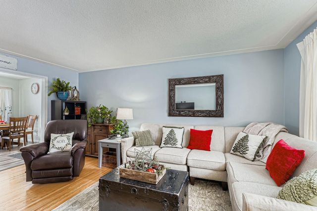 639 7th Street W, Hastings, MN 55033