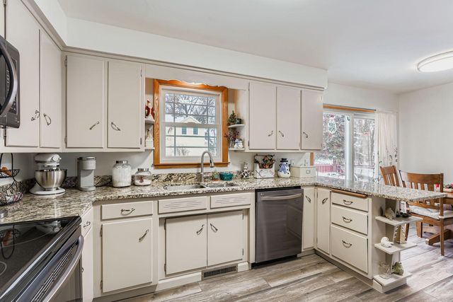 639 7th Street W, Hastings, MN 55033