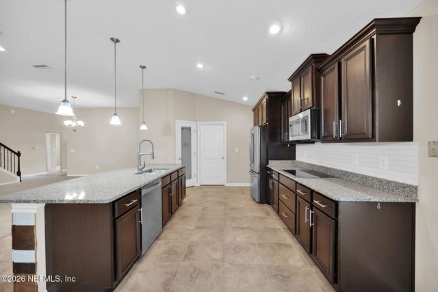 15815 CANOE CREEK Drive, Jacksonville, FL 32218