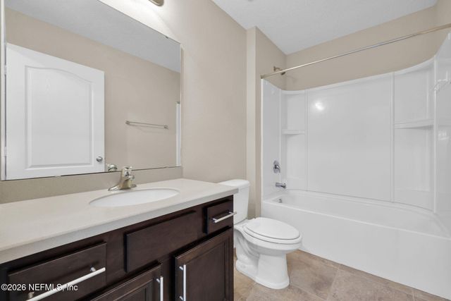15815 CANOE CREEK Drive, Jacksonville, FL 32218